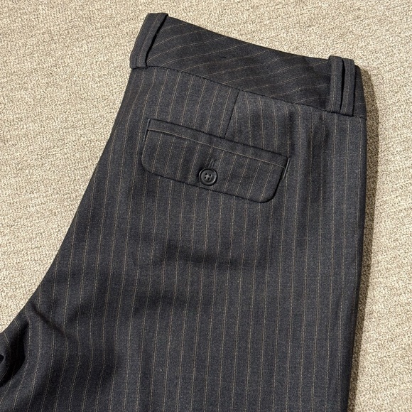 Banana Republic Martin Fit Grey Pants (Size 6) - Picture 4 of 10